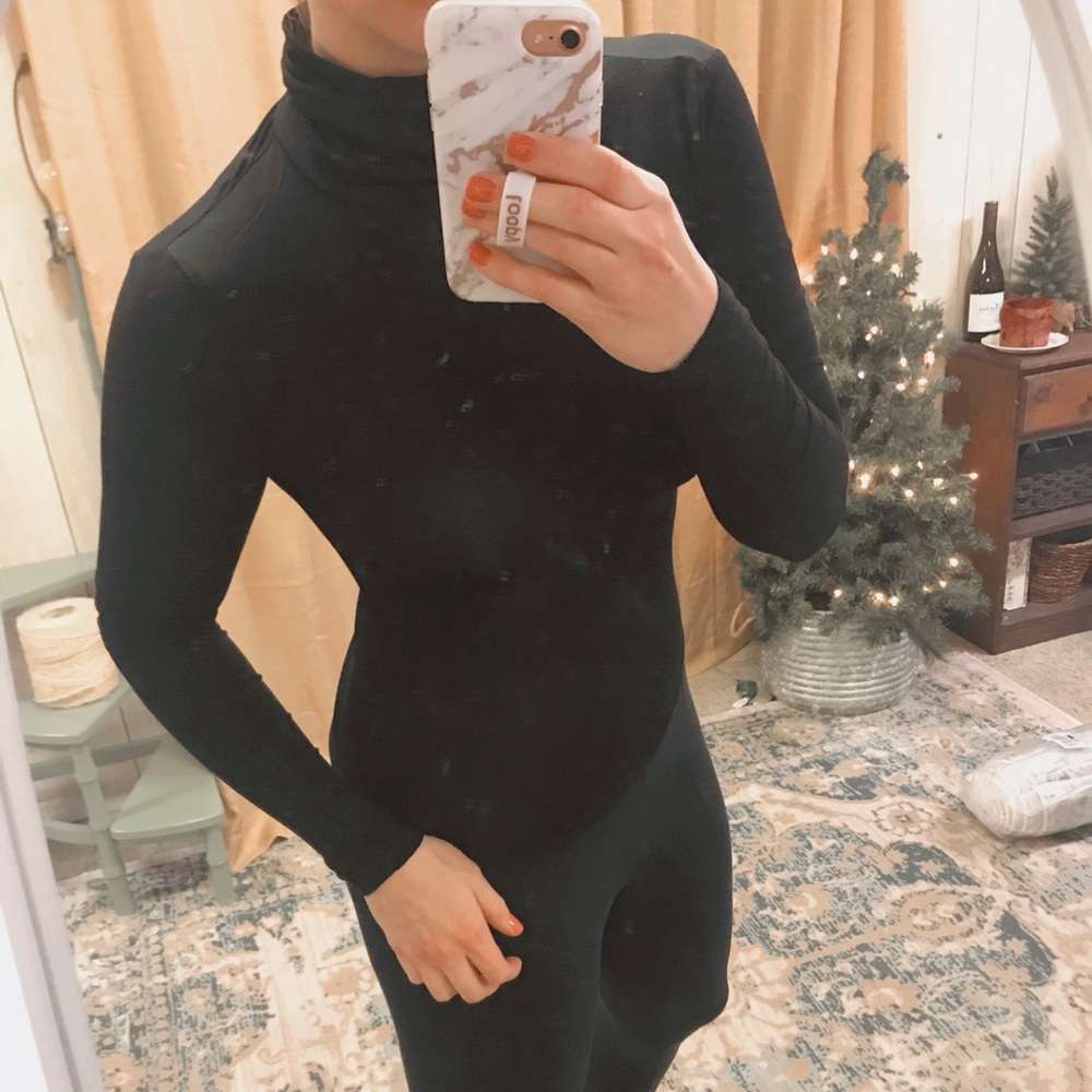Comfy stretchy black turtle neck
